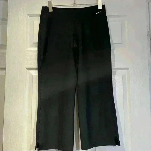 Nike Black Ankle & Cropped Pants - Picture 1 of 4